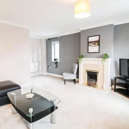 Comfortable 4-Bedroom Home With Free Wifi And Driveway Hillingdon Exterior photo